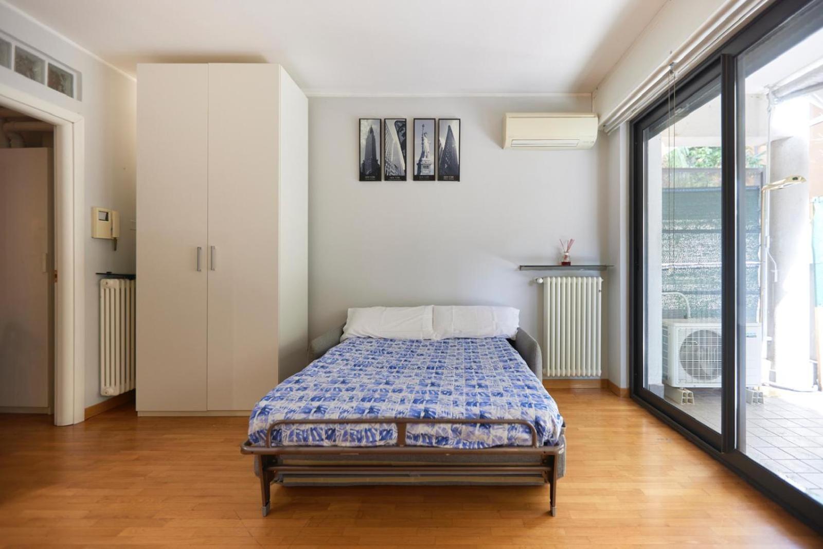 Bande Nere Studio- A Few Steps From Metro Milano